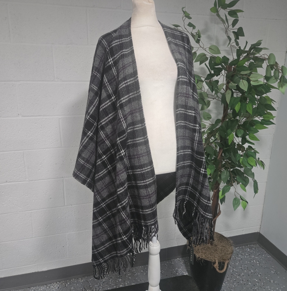 NWT Lauren Ralph Lauren Plaid Fringe Lambs Wool Wrap Cape Coat Heritage